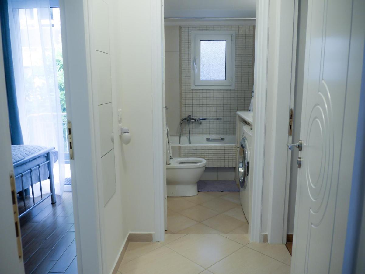 Garden Apartment Next To The Mall -Private Parking 雅典 外观 照片