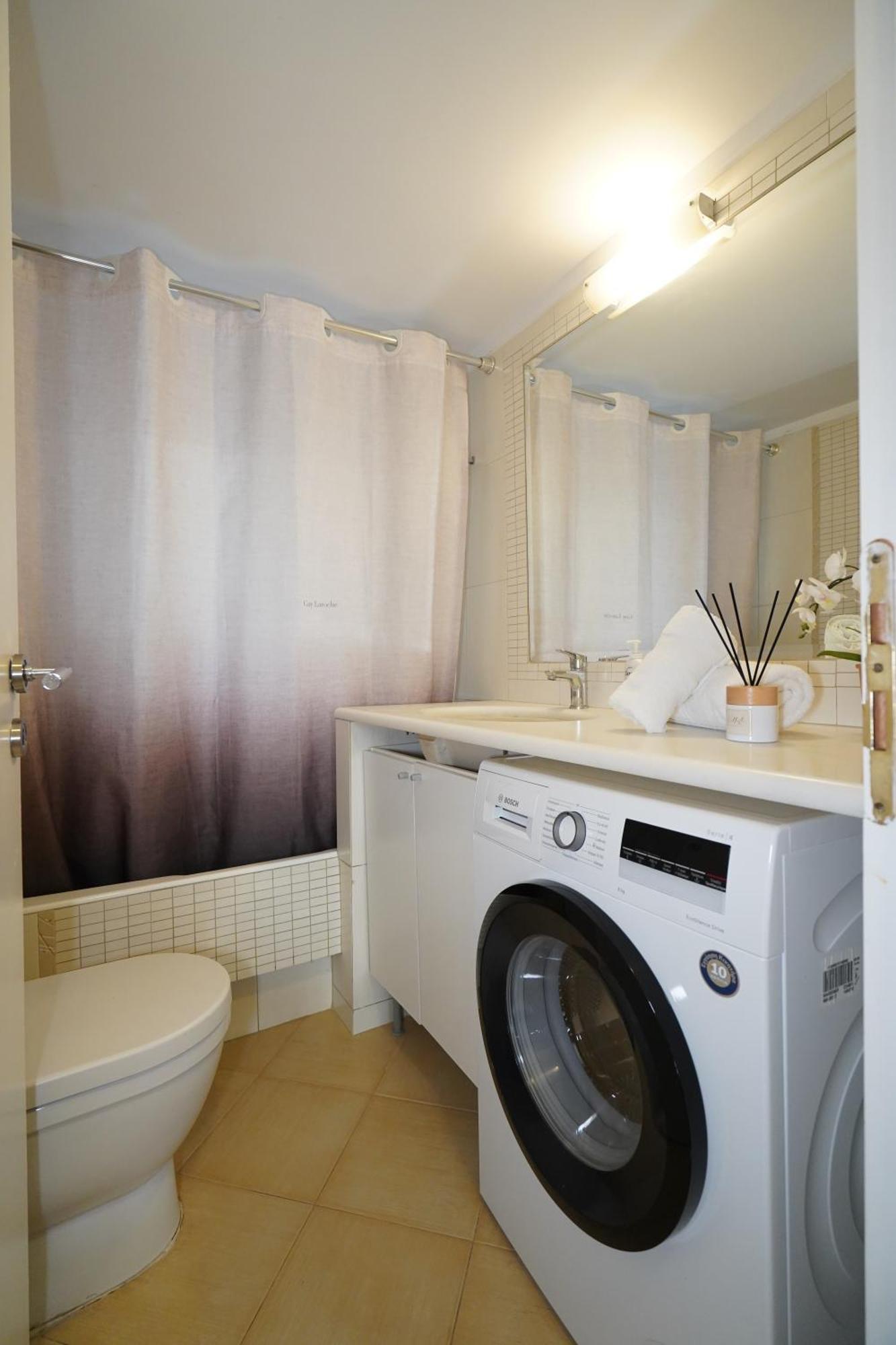 Garden Apartment Next To The Mall -Private Parking 雅典 外观 照片