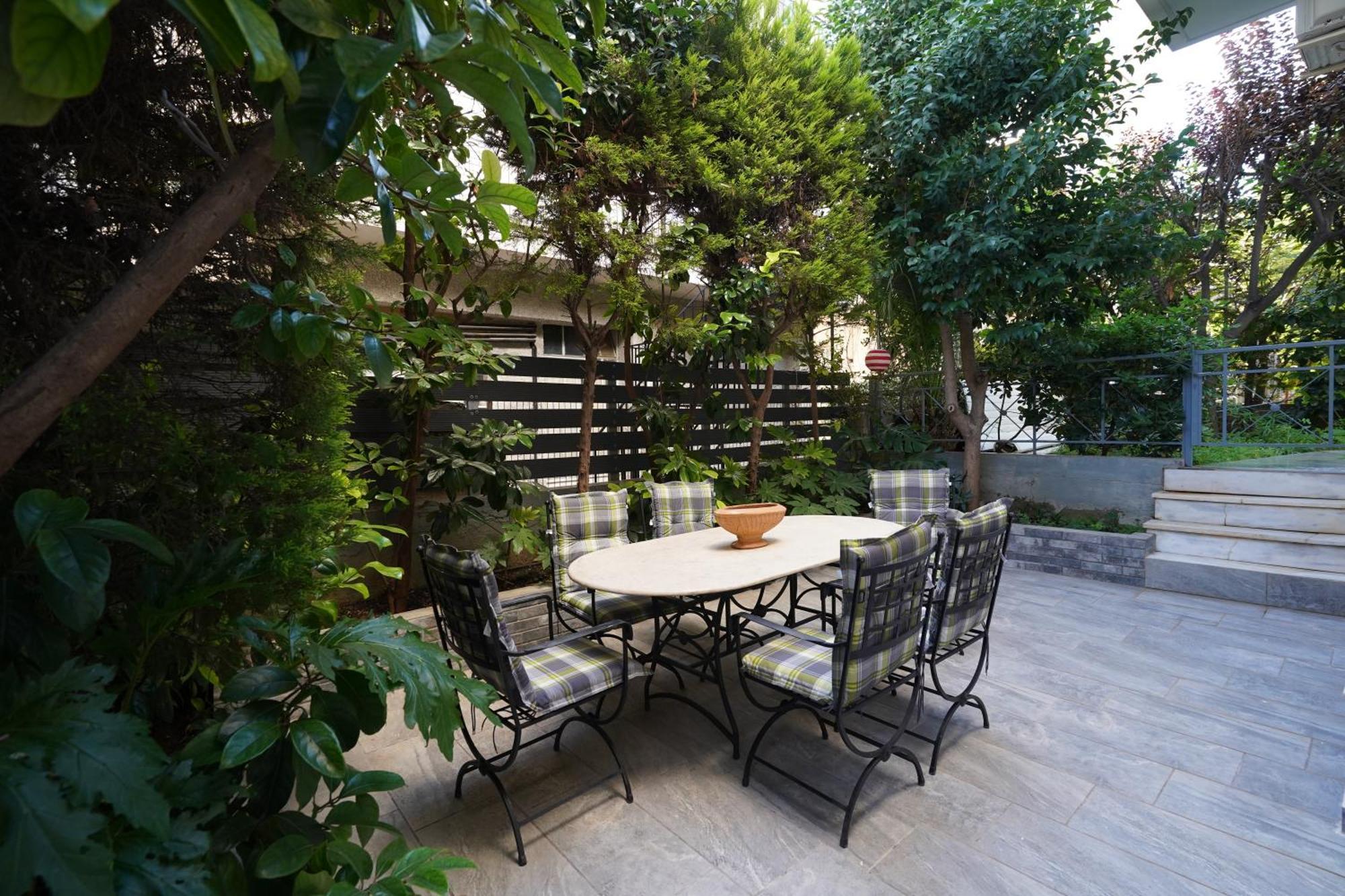 Garden Apartment Next To The Mall -Private Parking 雅典 外观 照片